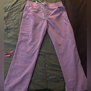 Figs Women’s Lilac Dawn Kade Medium Petite Cargo Scrub Pants